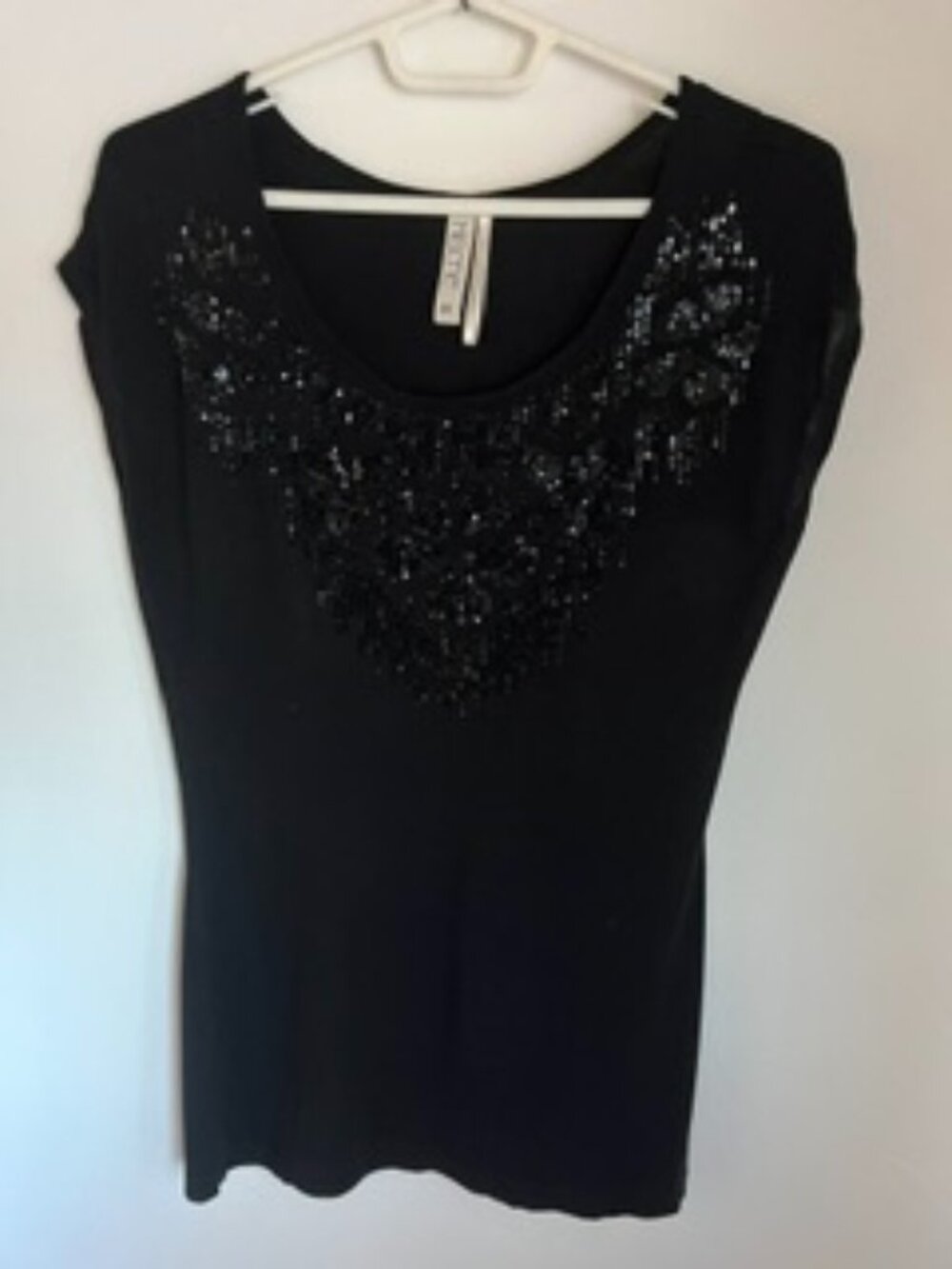 🧡3/$15 Kische Black Top Sequined Detailing Women's M